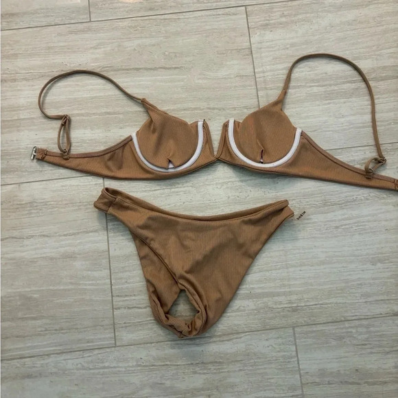 SHEIN V Wire Cup Tan Beige Bikini Size Small Swimwear - Picture 2 of 3